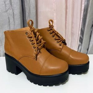 Reneeze Short Brown Ankle Boots